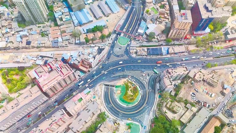 兰州市已初步建成铁路、公路、民航、水运互补的综合交通体系