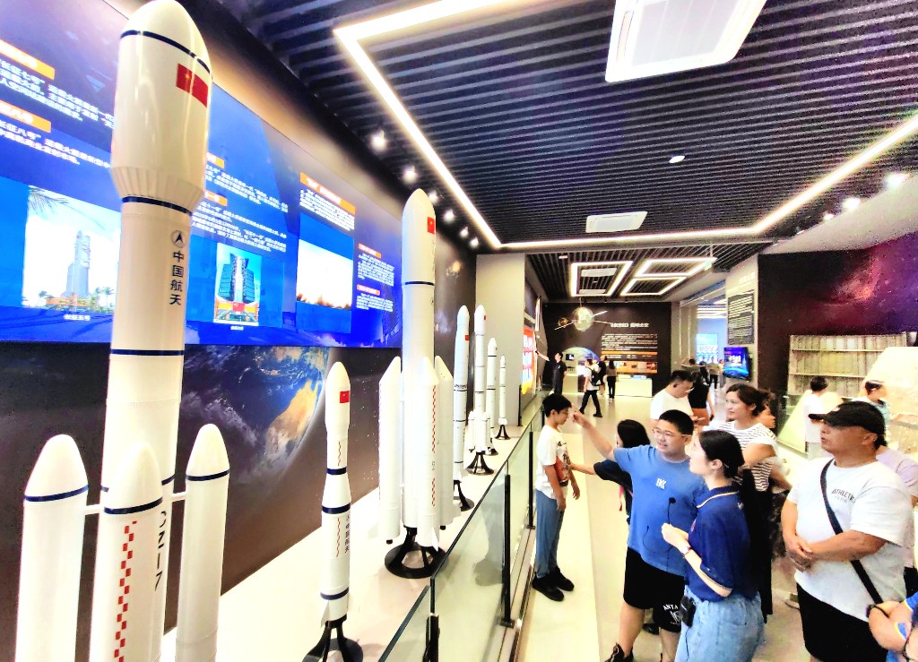 哈尔滨工业大学航天馆让暑期“科技感”拉满