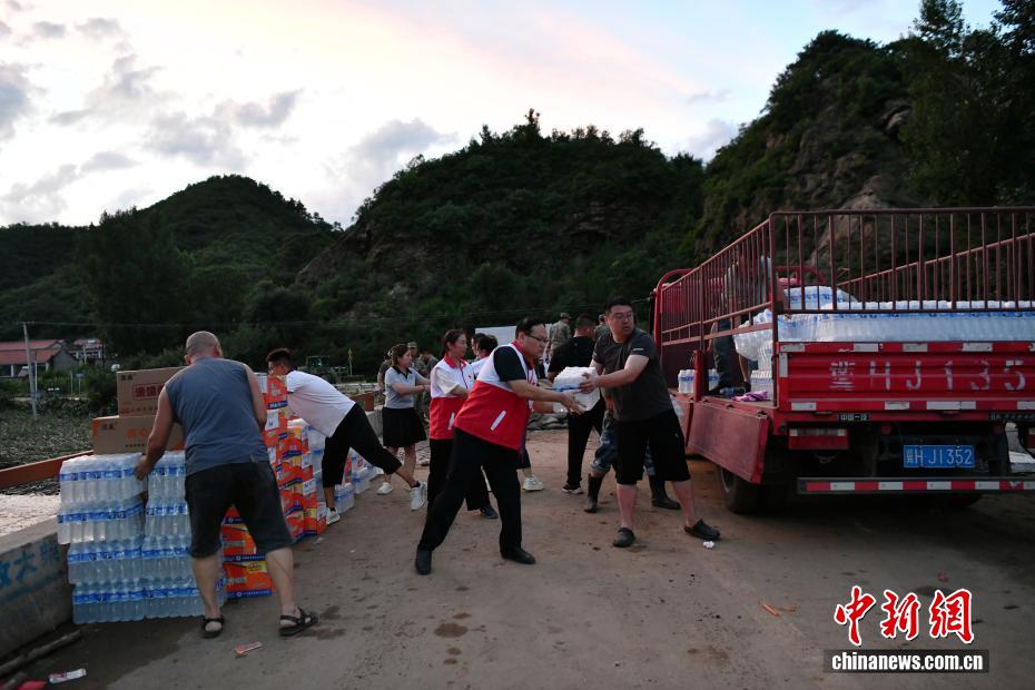 河北滦平山体滑坡：救援安置进行时