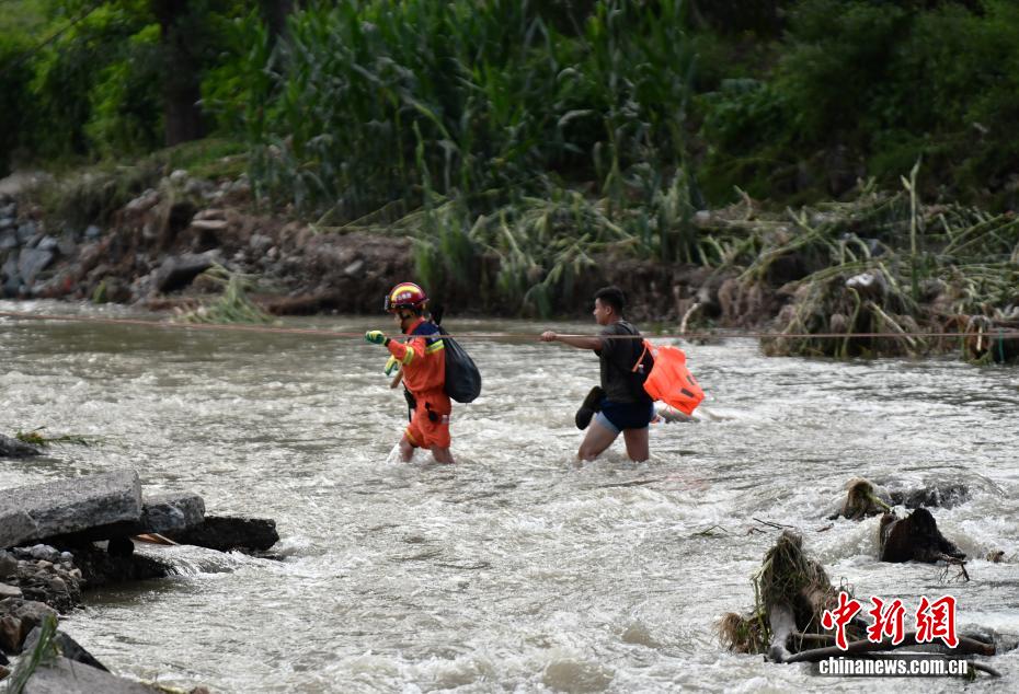 河北滦平山体滑坡：救援安置进行时