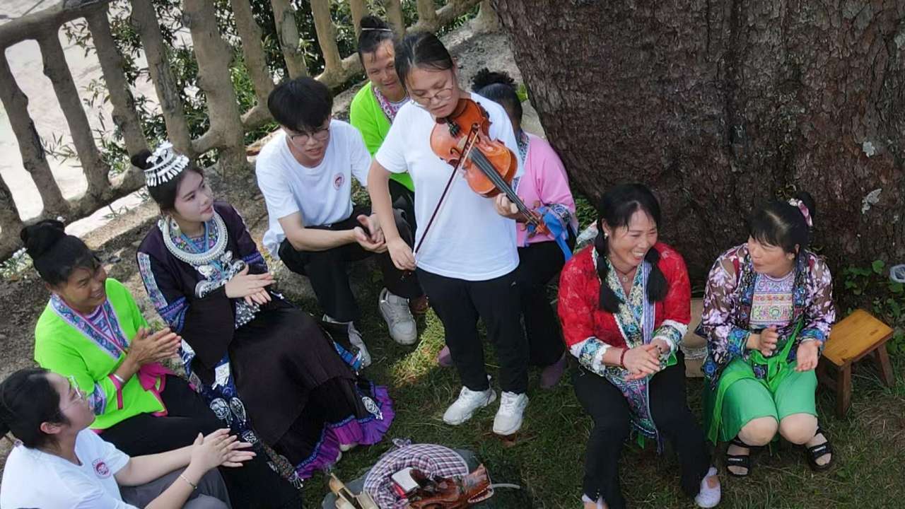 江西高校学子深入广西大苗山开展社会实践
