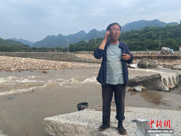 河北兴隆抗洪一线的“沙哑”担当