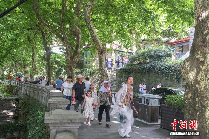 炎炎夏日 清凉庐山避暑旅游正热