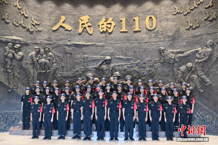 探访“漳州110”少年警校