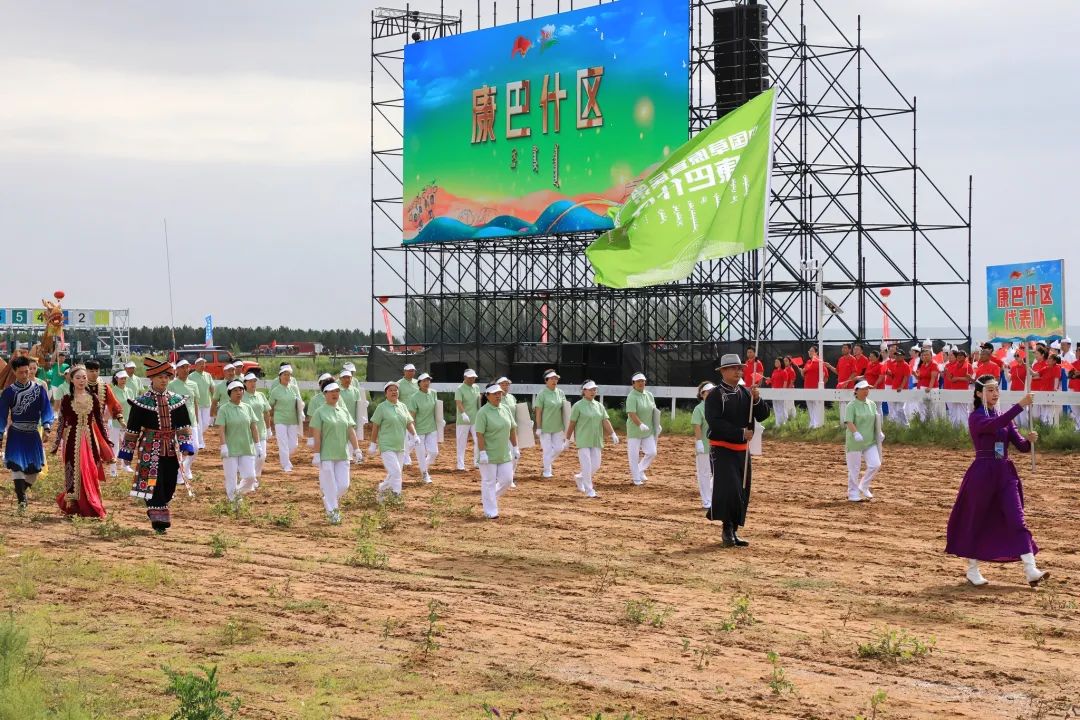 “北疆欢歌·绽放草原”2025鄂尔多斯暖城那达慕在鄂托克旗盛大开幕