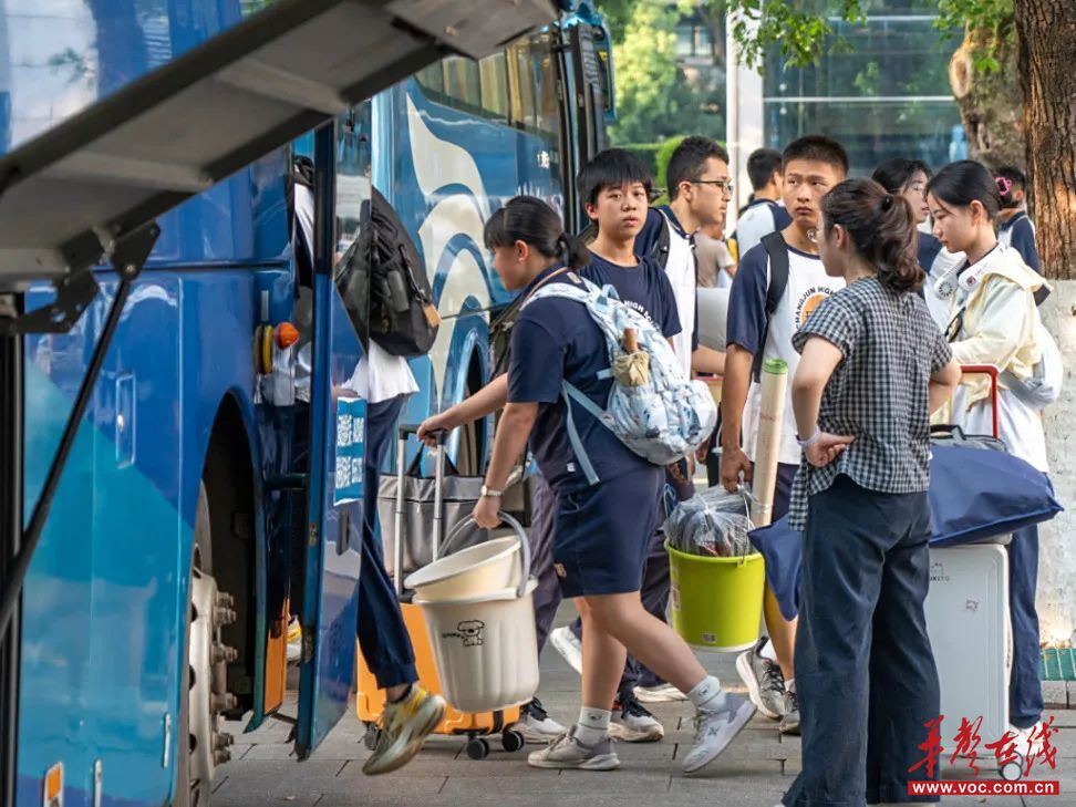 科教观察丨以世界为教材，不以教材为世界——湖南多所高中组织学生开展暑期调查的启示