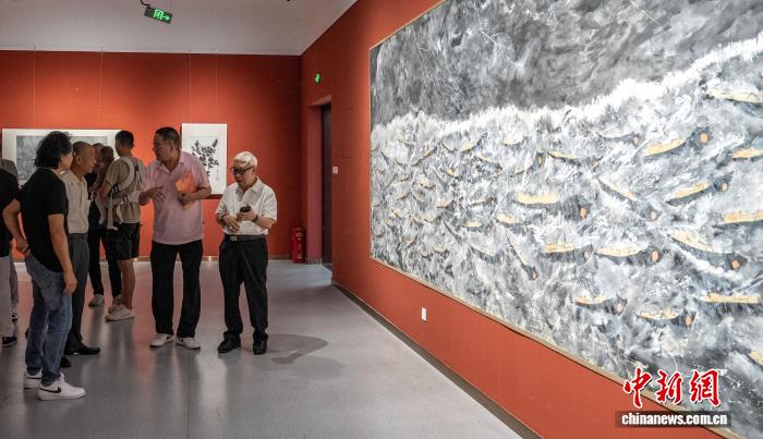 印尼华裔画家马永强在福州办展 绘就跨文化交融之美