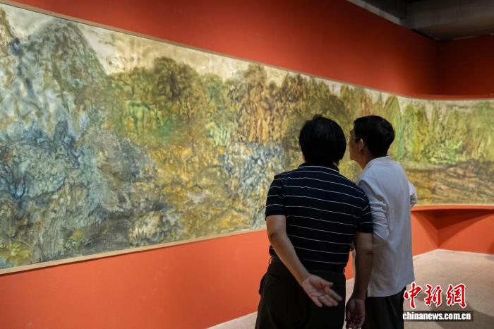 印尼华裔画家马永强在福州办展 绘就跨文化交融之美