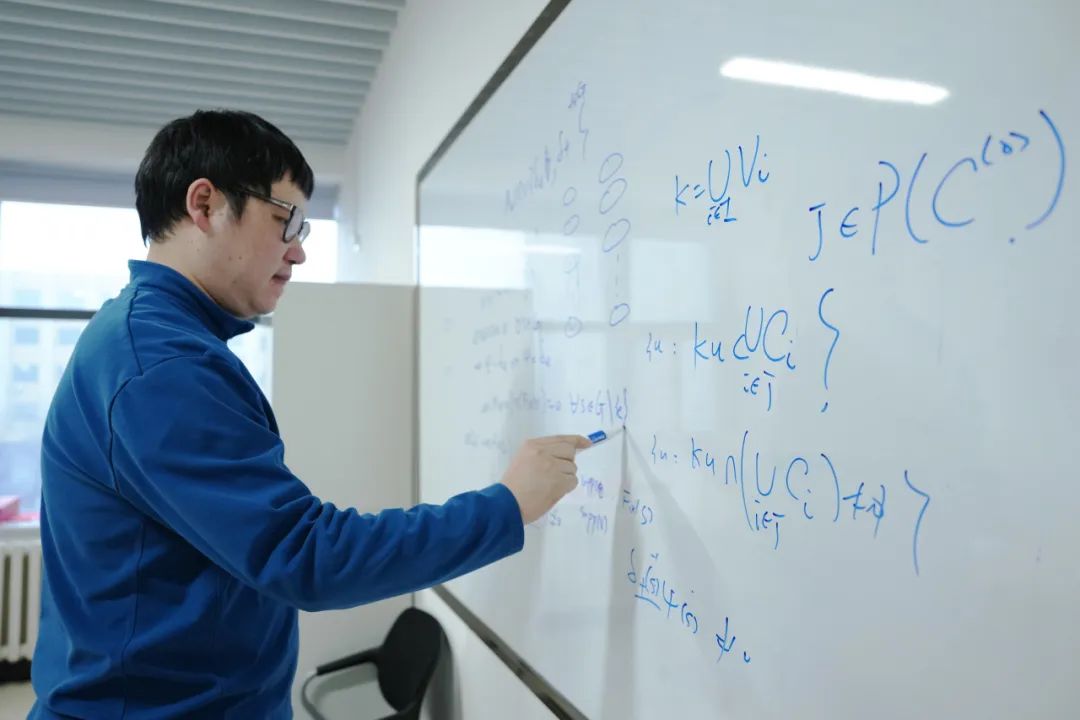 海内外优秀人才，为啥来这儿搞数学？