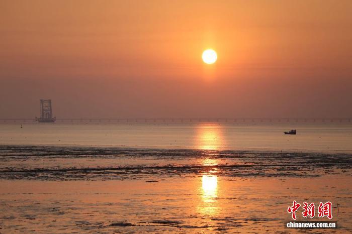 “追光者”特写：“日出经济”带火浙江海滨小城