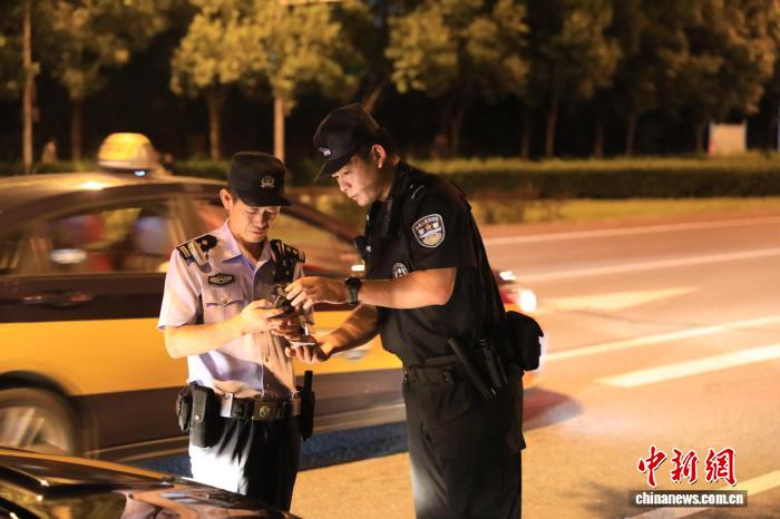 北京警方开展十波次夏夜巡防清整专项行动