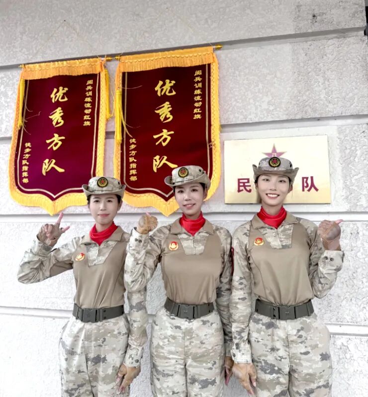 高光时刻！湖北中医药大学三名学生参加九三阅兵