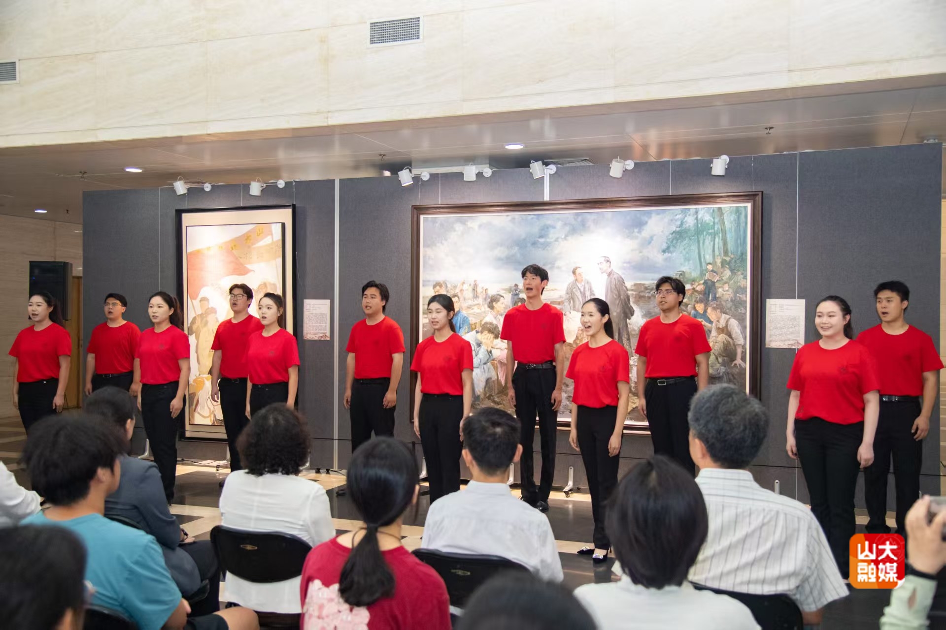 山东大学“烽火弦歌——抗战中的山大人”主题美术创作展开幕