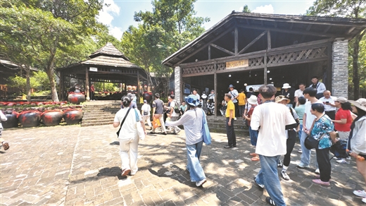 点绿成金的“发展密码” ——贺州姑婆山旅游度假区发展纪实