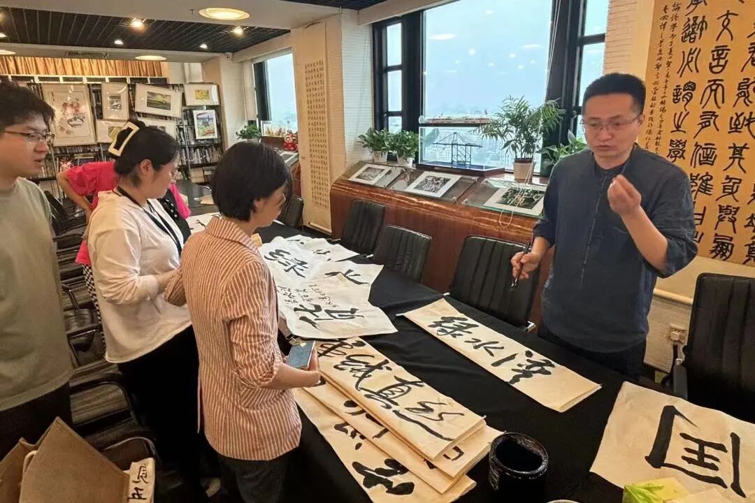 机制创新引领公众参与，多元合作共谋小街焕新