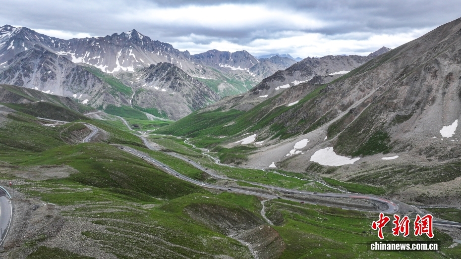 (砥砺奋进七十载 天山南北谱华章)千年丝路展新颜 解锁不一“Young”的新疆 (砥砺奋进七十载 天山南北谱华章)千年丝路展新颜 解锁不一“Young”的新疆