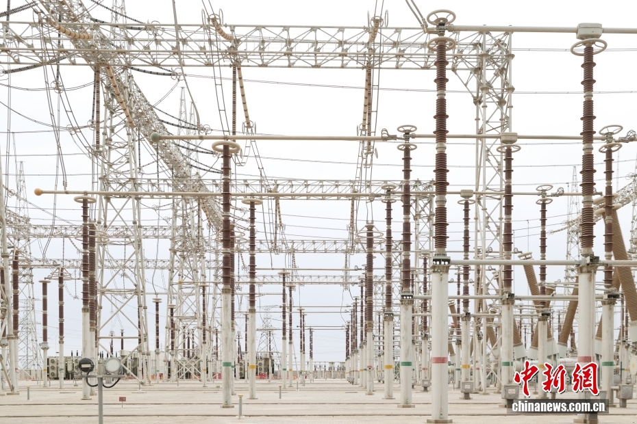 （砥砺奋进七十载 天山南北谱华章）千年丝路展新颜 解锁不一“Young”的新疆