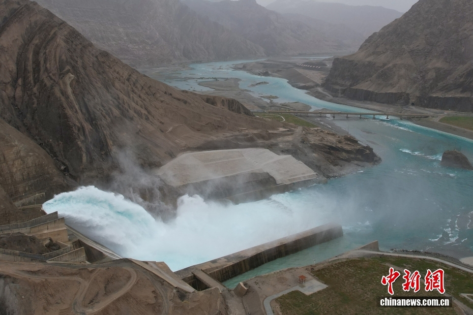 （砥砺奋进七十载 天山南北谱华章）千年丝路展新颜 解锁不一“Young”的新疆