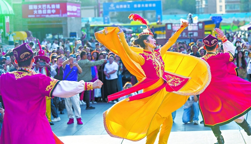 天山南北 曼舞欢歌