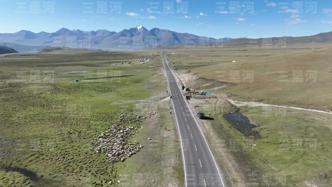 新疆交通巨变谱写向西开放新篇章