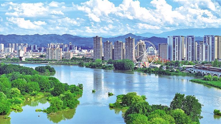茶山增收、煤城转型、绿水惠民，一场以绿色为底色的发展变革正在三秦大地进行——绘就“绿色富民”新图景