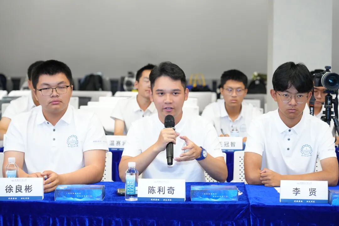 话成长、展未来！陈杰院士与哈工大首届自主智能系统班学子“面对面”