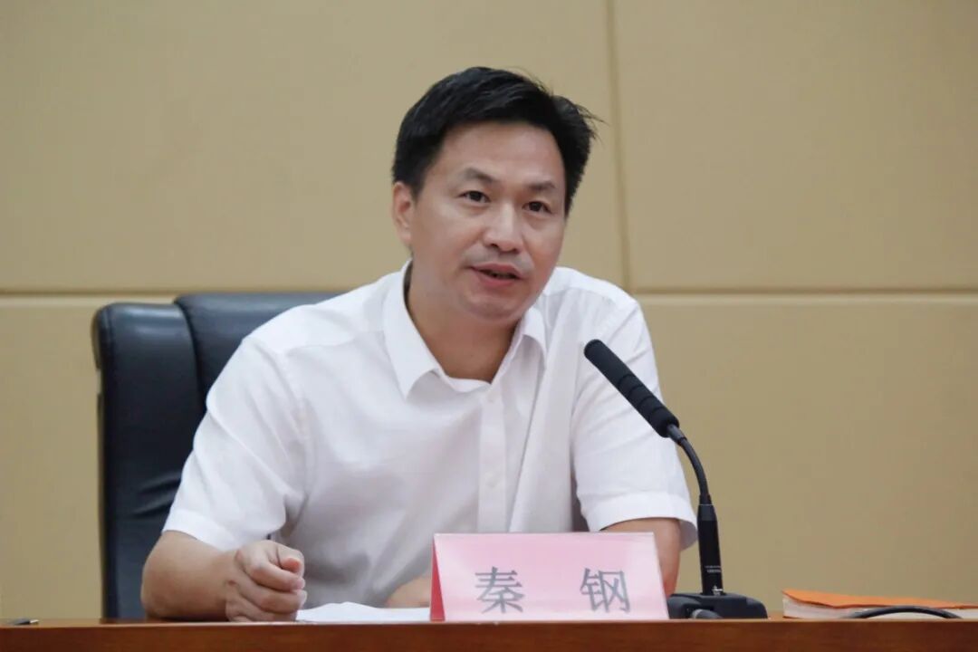 糖料蔗机收三年攻坚 | 2025年全区糖料蔗收获新机具推介暨农机补贴政策宣贯活动在南宁举办