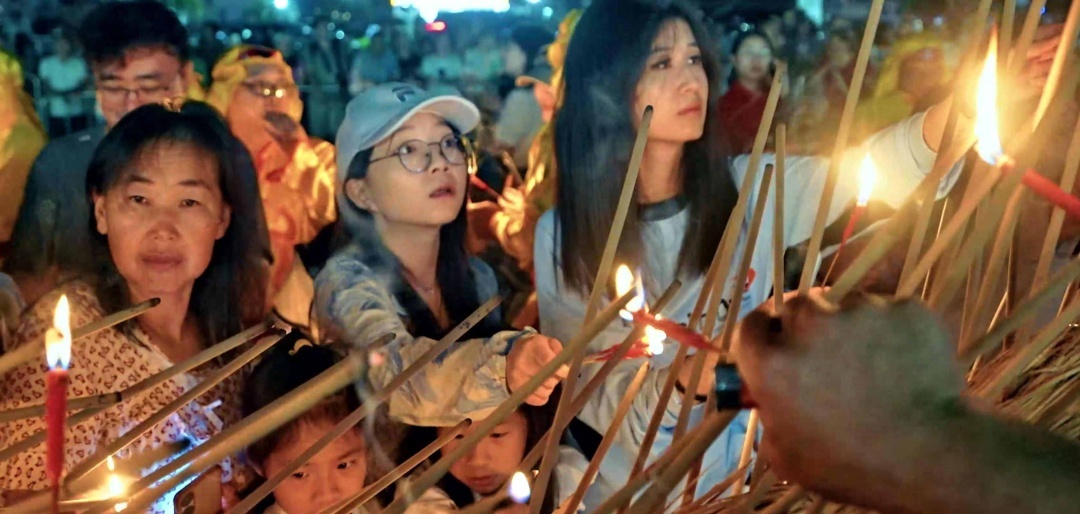 视频|当“非遗”遇见“世遗”：百年香火龙唤醒亿年山魂