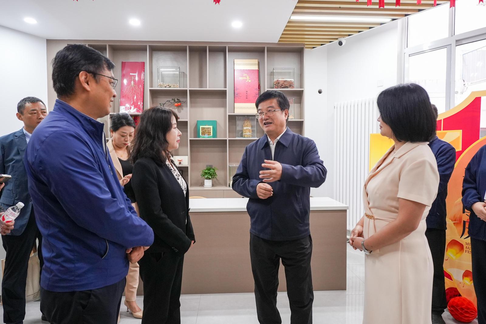 西职院创新“校社融合”模式 专业人才 托举“一老一小”幸福生活