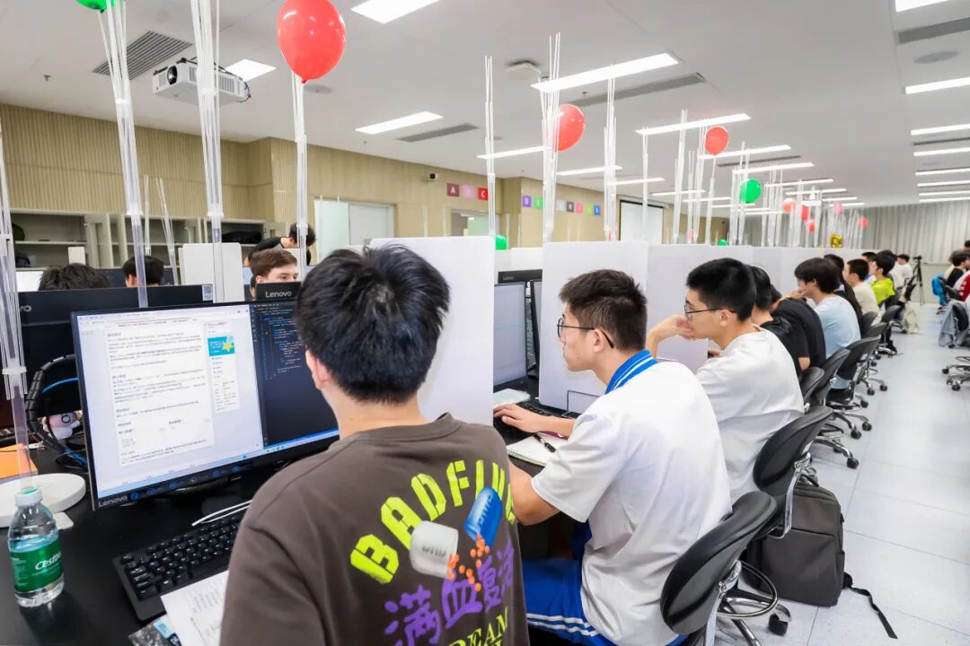 5小时13题，12校对决！香港城市大学（东莞）举行程序设计个人排位赛