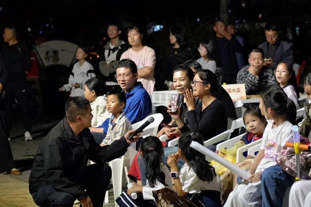 联欢庆双节，共度矿博会！茉莉花开送晶彩，文化惠民暖人心