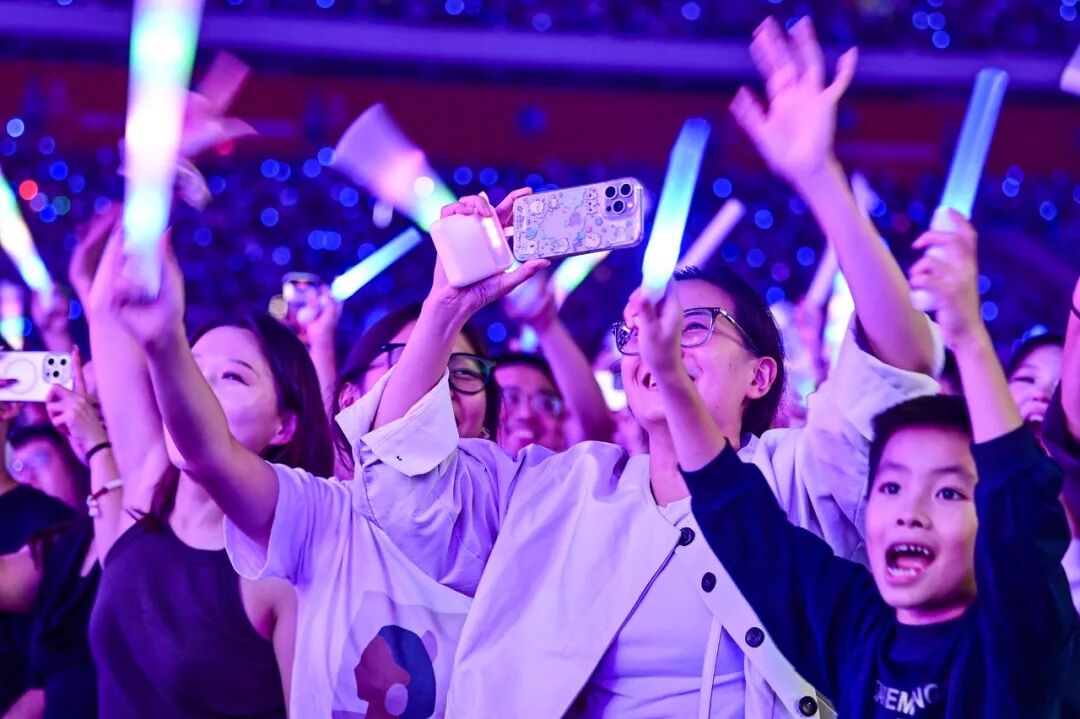 群星闪耀！今晚，日照上演3万人大合唱！