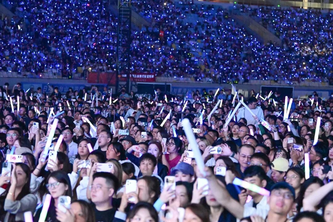 群星闪耀！今晚，日照上演3万人大合唱！