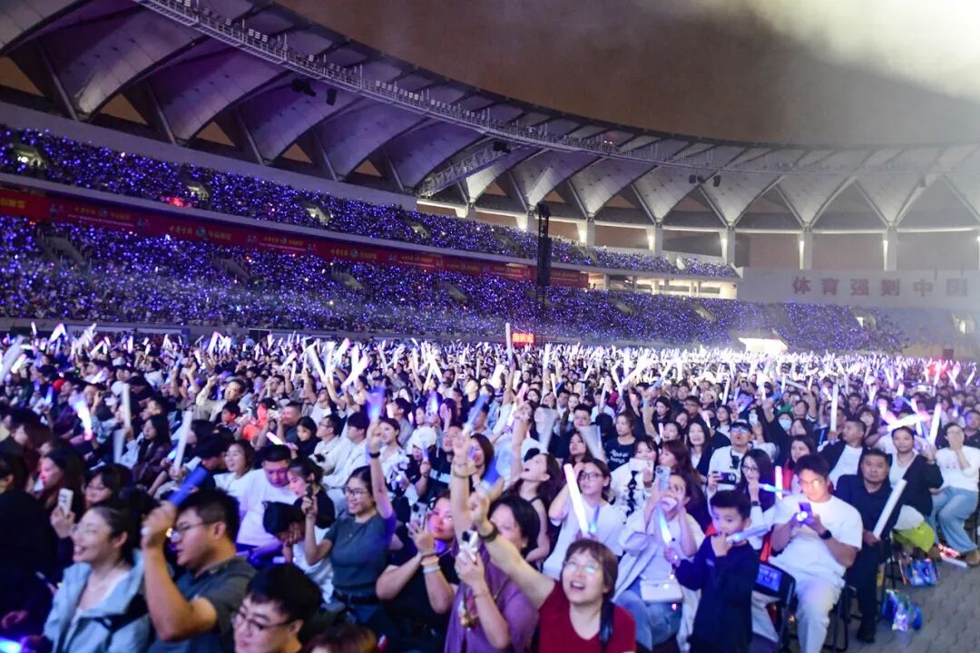 群星闪耀！今晚，日照上演3万人大合唱！