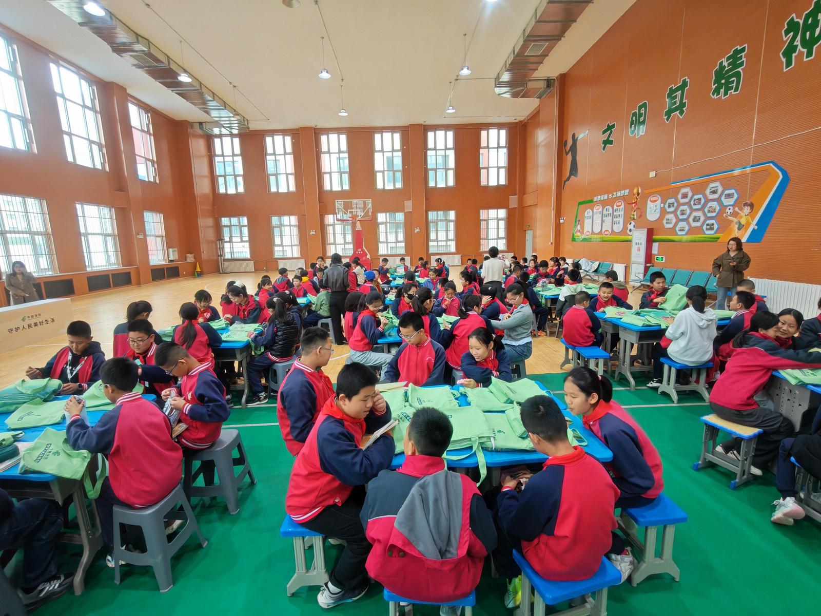 从贺兰砚到活字印刷 宁夏300名学子沉浸式打卡“非遗第一课”