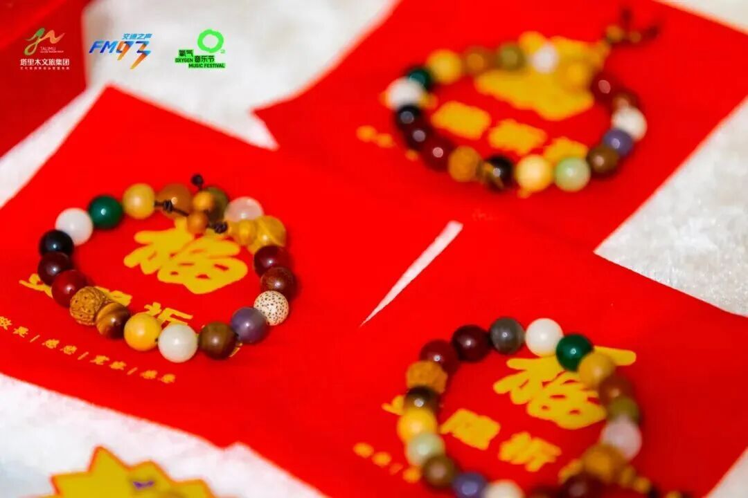 2025塔克拉玛干沙漠音乐嘉年华成功举办 奏响文旅援疆新篇章