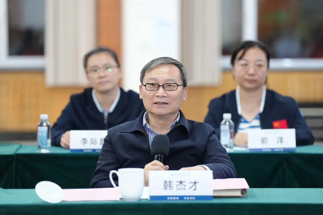 接棒、启航！3位院士与哈工大2025级善义班学子“面对面”