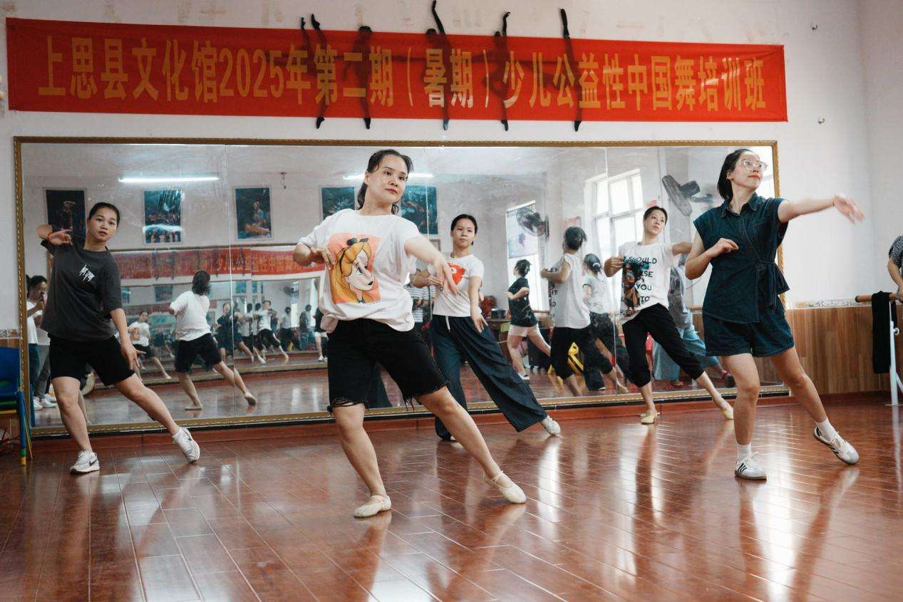 广西上思县：三把“文化钥匙”解锁凝心铸魂密码