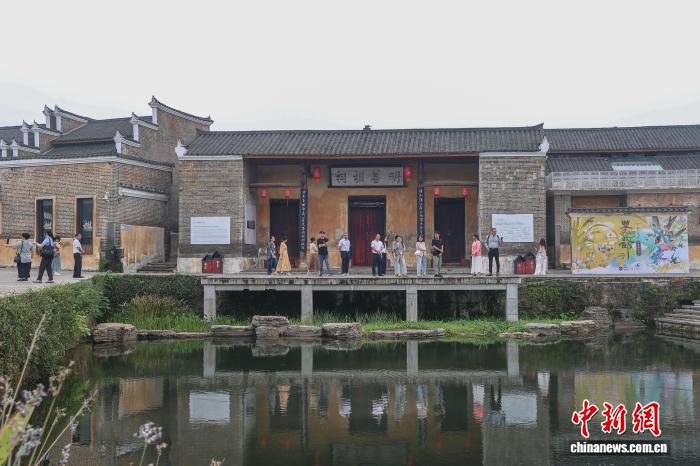 两岸新媒体人走进江西吉安 感知庐陵文化和发展成就
