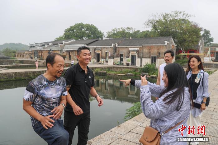 两岸新媒体人走进江西吉安 感知庐陵文化和发展成就
