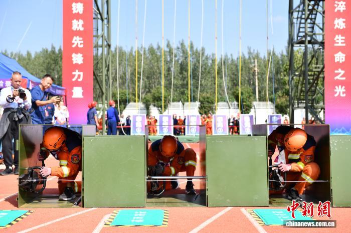 第十三届全国矿山救援技能竞赛在山东开幕