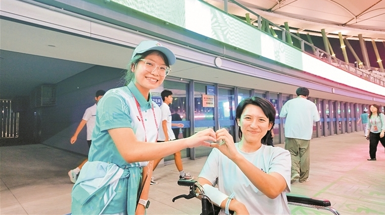 “好温暖！好贴心！好深圳！”宝安赛区志愿者无障碍服务获市民长文点赞