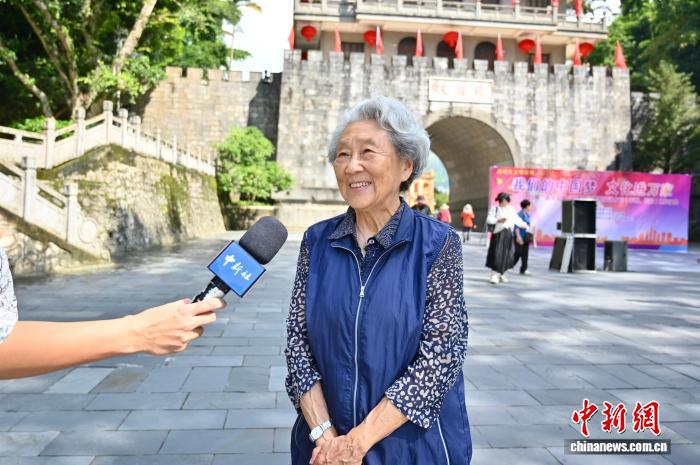 一座关隘见证中越友好 昔日雄关今成经贸要道