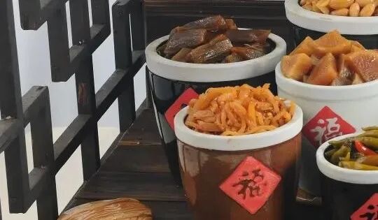 我家就在岸上住