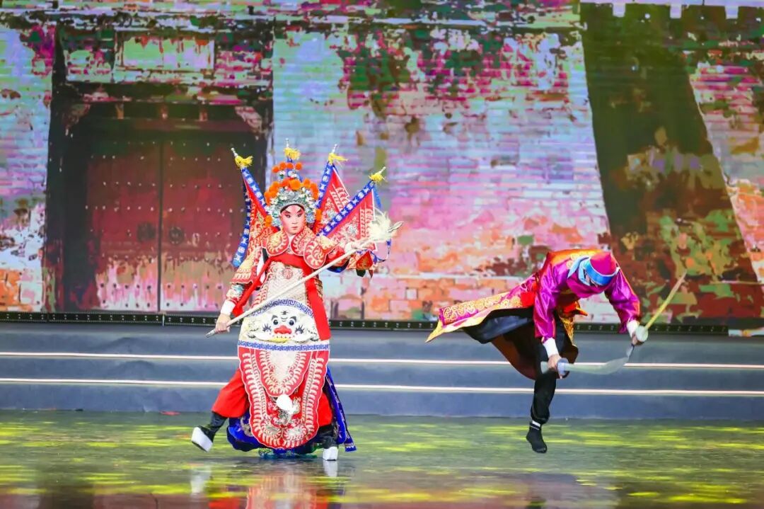 “最后一首歌响起时我差点哭了”，这场演出获赞无数！