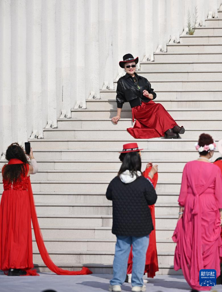 幸福银龄游园乐