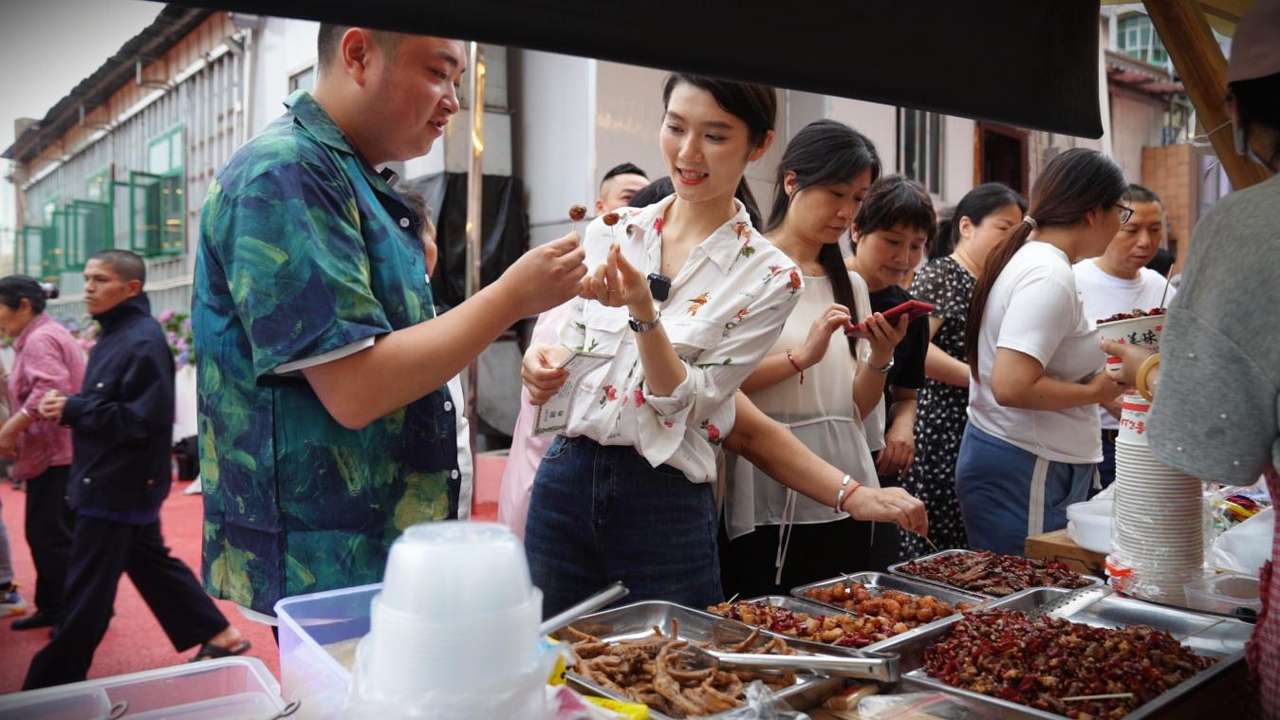 活力中国调研行 | 四川泸州：老旧街区改造打造消费新场景