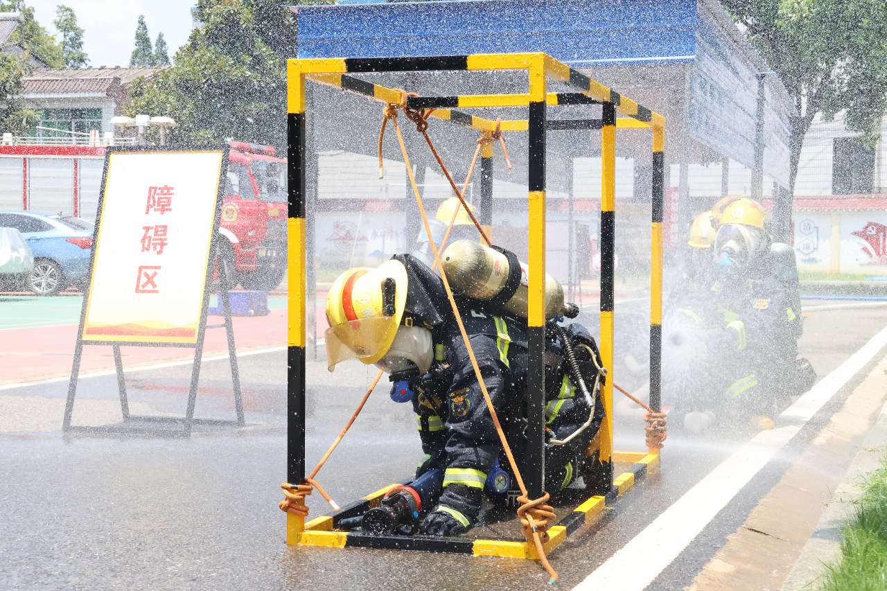 为守护群众筑起一道更加坚固的“防火墙”