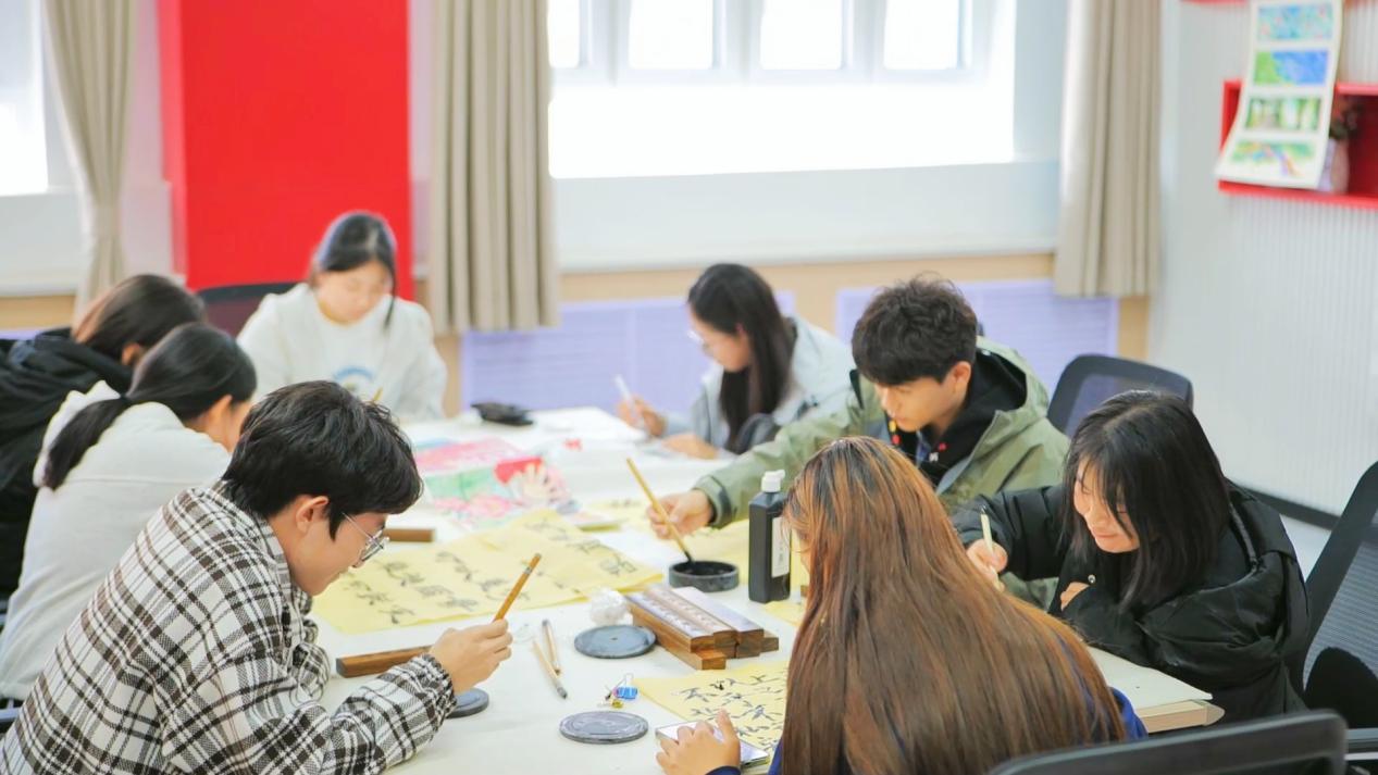 宁夏工商职业技术大学:学生社团进驻“一站式”社区 宁夏工商职业技术大学:学生社团进驻“一站式”社区