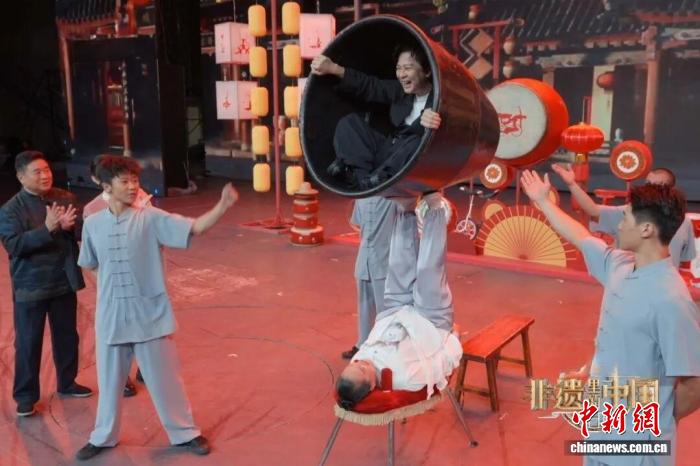 《非遗里的中国》走进河北吴桥再现“百戏之乡”风采